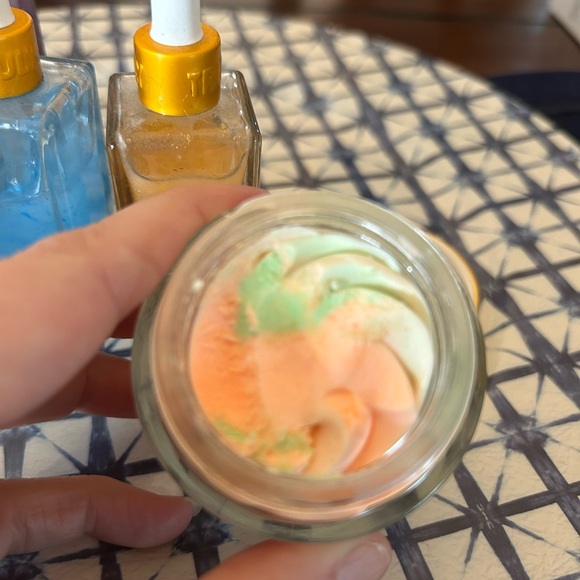 Truly Beauty Bundle - Picture 5 of 6